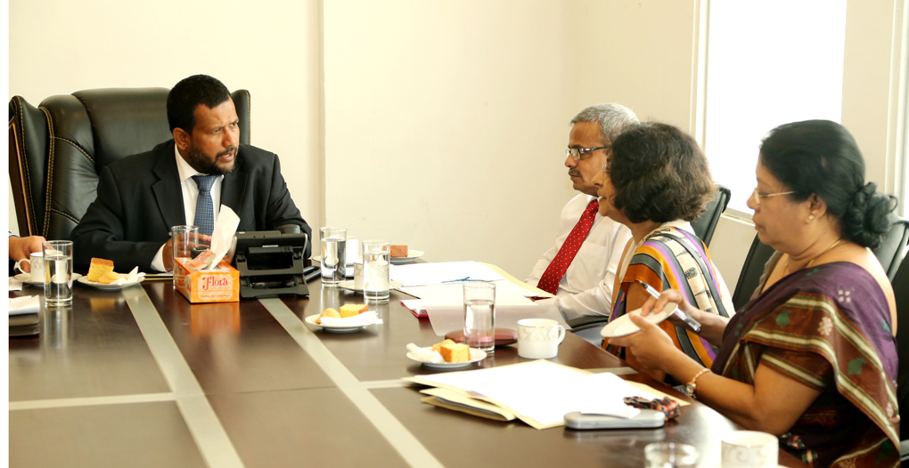 Minister of Industry and Commerce Rishad Bathiudeen (left) meets his top officials including Ministry Secretary Chinthana Lokuhetti (second from left) on 31 July at Ministry of Industry office