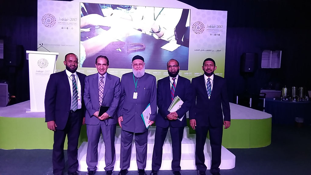 Amãna Bank representation at the Innovation Exhibition : (Left to Right) Vice President – Retail Banking and Marketing Siddeeque Akbar, Group Chairman and CEO of Path Solutions Mohammed Kateeb, Chairman of Amãna Bank Osman Kassim, CEO Mohamed Azmeer and Head of Strategic Planning and New Product Initiatives Fazly Marikar