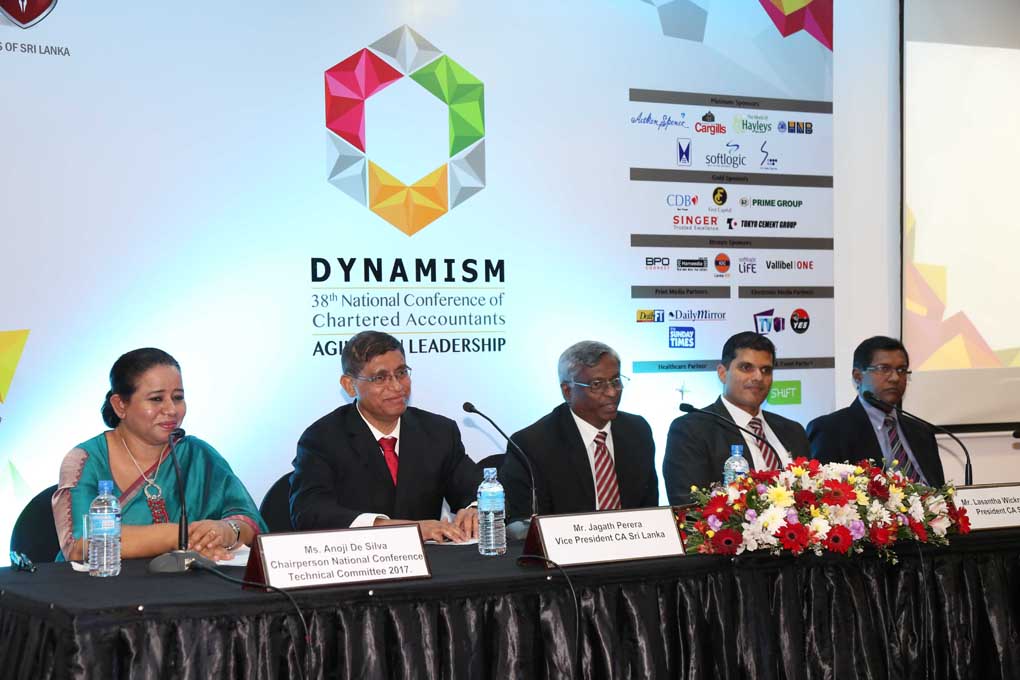•	Head table from left to right: National Conference Technical Committee Chairperson Ms. Anoji De Silve, CA Sri Lanka Vice President Mr. Jagath Perera, CA Sri Lanka President Mr. Lasantha Wickremasinghe, National Conference Committee Chairman Mr. Tishan Subasinghe and Chief Executive Officer Mr. Aruna Alwis