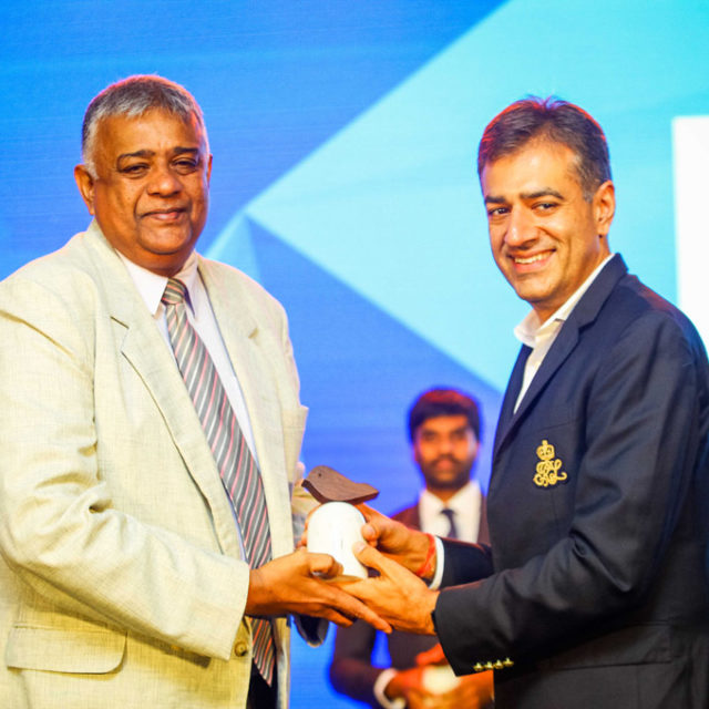 Classic Travels (Pvt) Ltd being felicitated by Dr. Ankur Bhatia, Managing Director, Amadeus India