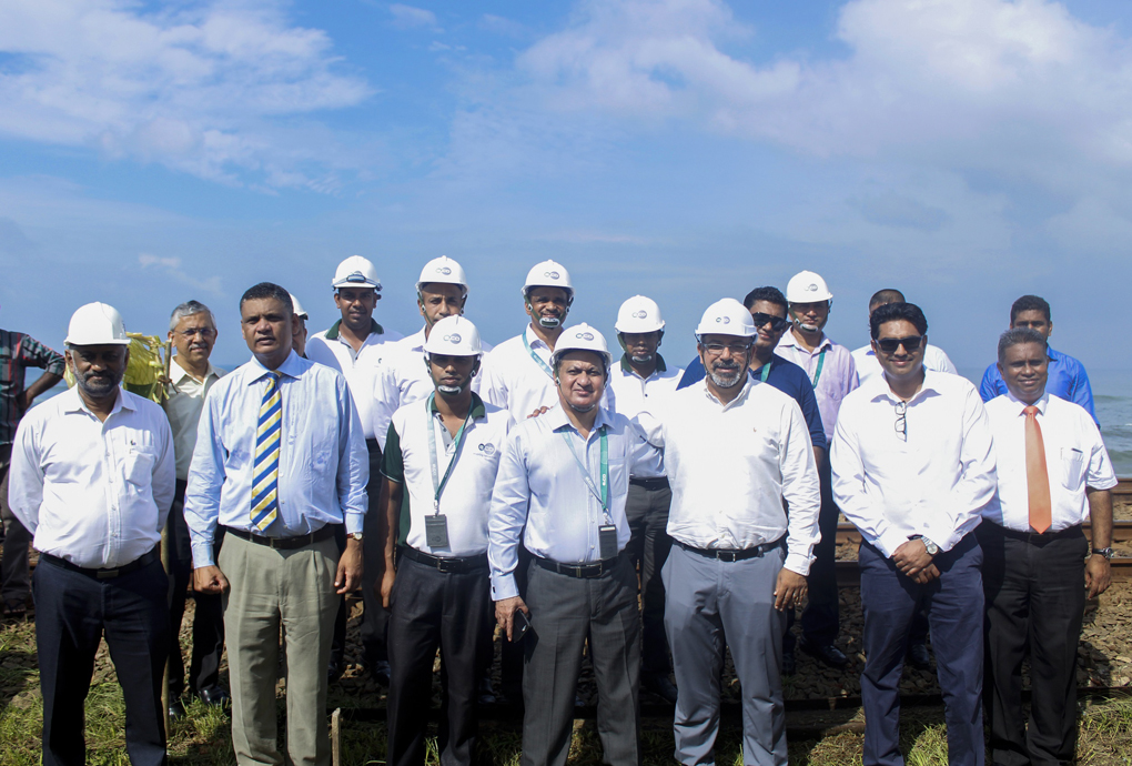 The edotco Sri Lanka team with Chief Executive Officer edotco Group Sdn Bhd Suresh Sidhu