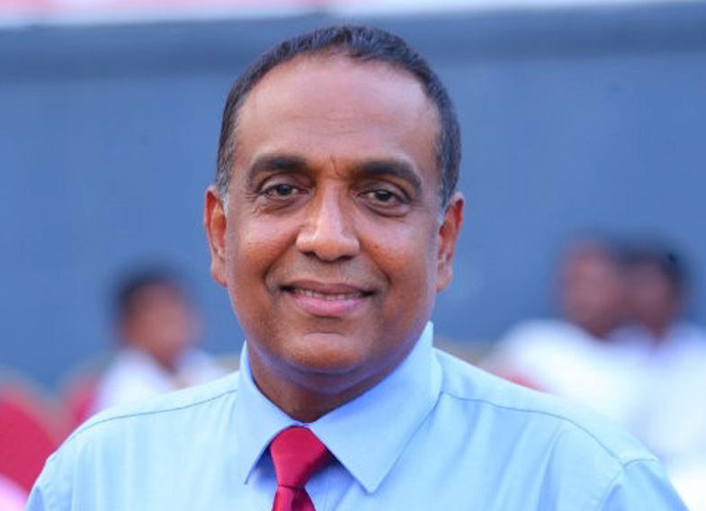 Roshan-Abeysinghe Roshan-Abeysinghe