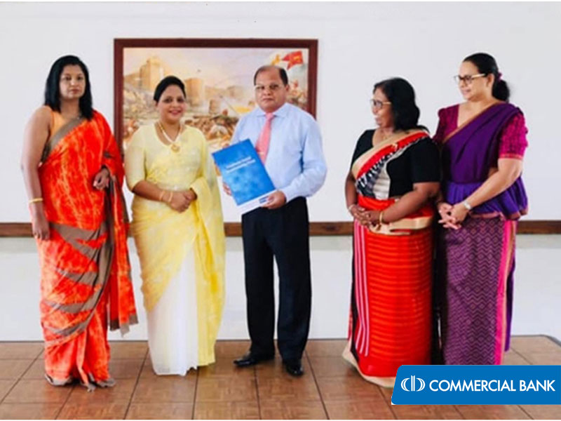 ComBank-donates.jpg