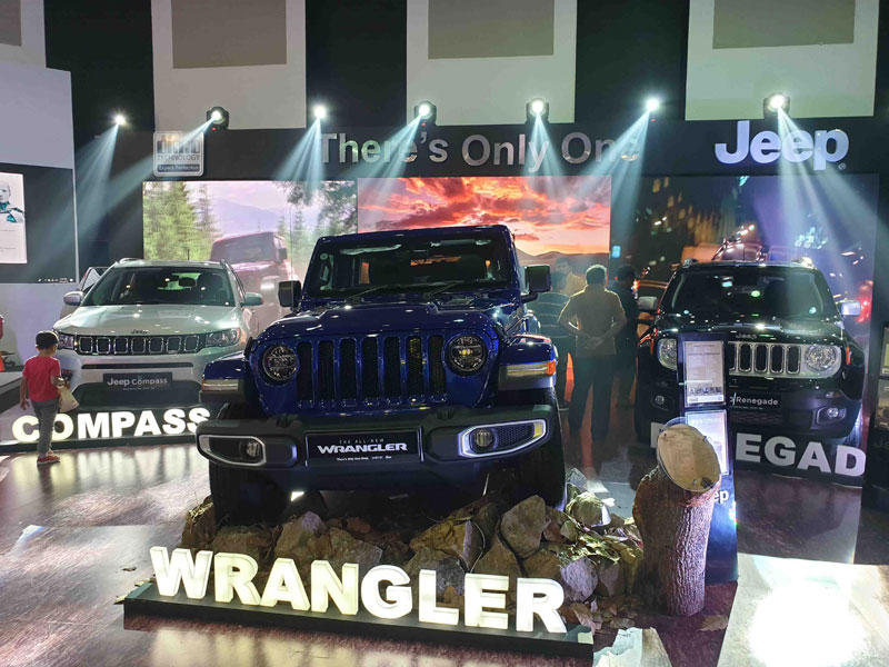 Performance-prestige-and-innovation-take-centre-stage-at-Ceylon-Motor-Show-2019.jpg