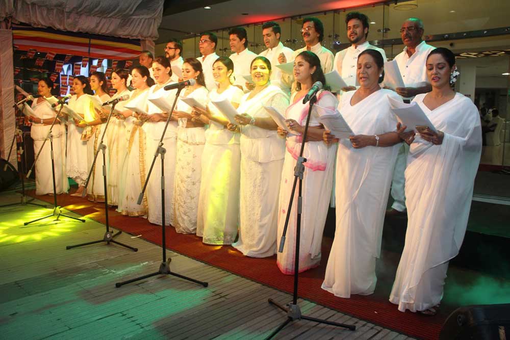 Nawaloka-Poson-Bethi-gee-Image-01 Nawaloka-Poson-Bethi-gee-Image-01