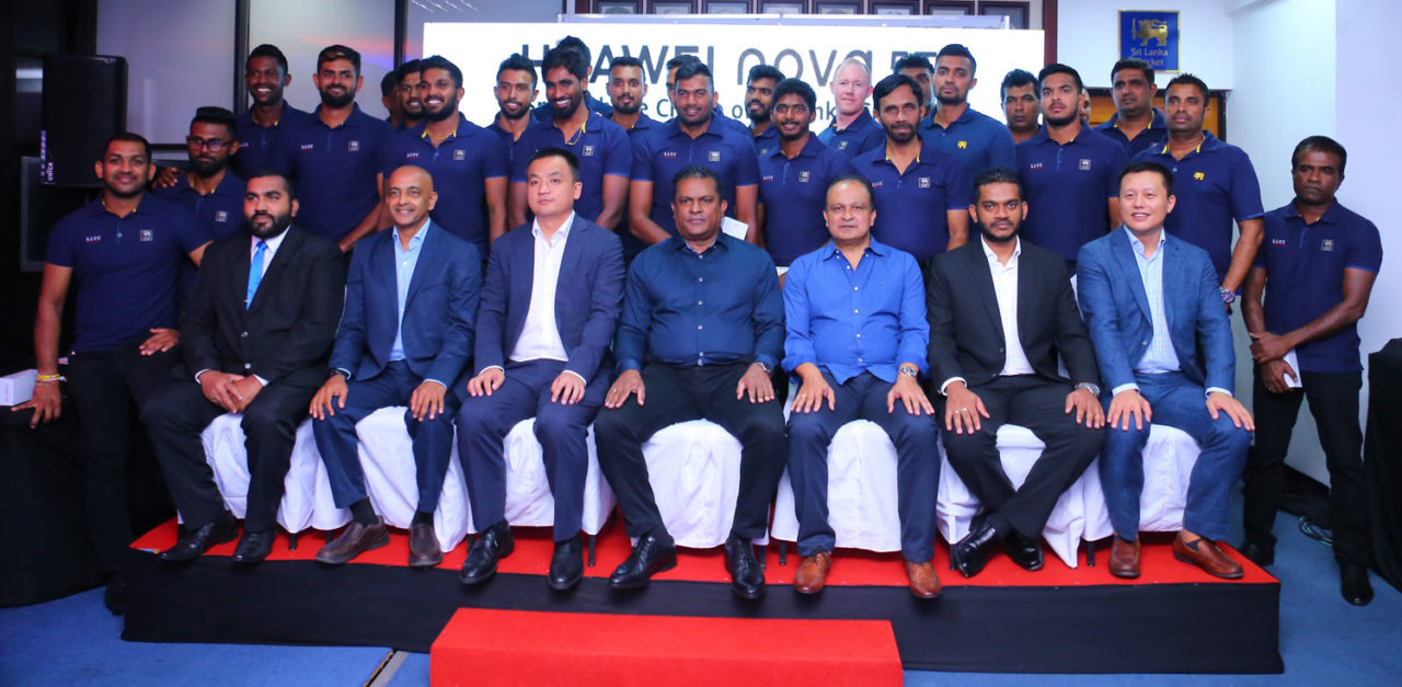 Huawei-felicitates-Sri-Lanka-Cricket-Team