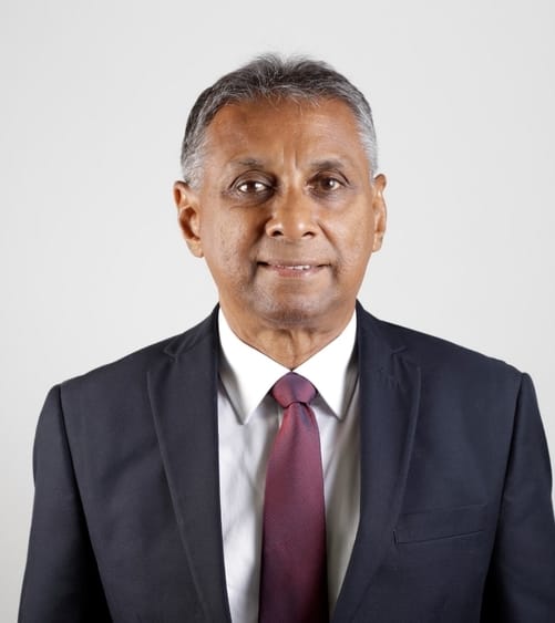 PHOTO 01 - Chairman of Seylan Bank Mr. Ravi Dias (2)