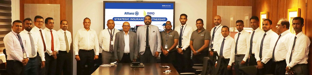 The representatives of DIMO and Allianz Insurance Lanka Ltd at the partnership launch