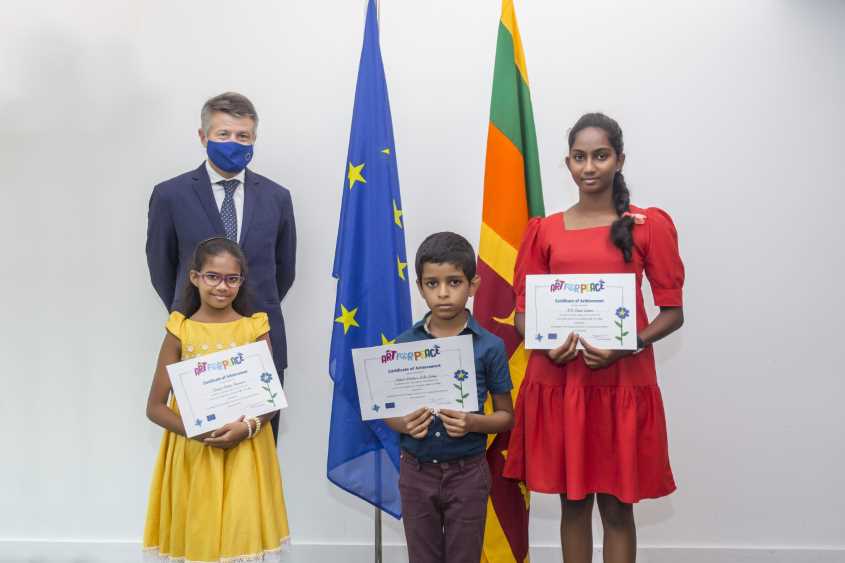 1-Winners-with-EU-Ambassador-LBN-Fill.jpg