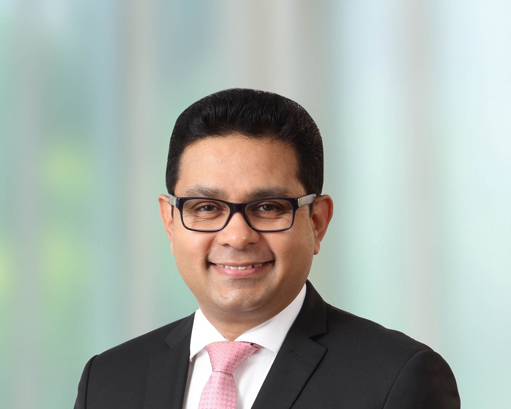 Commercial Bank Managing Director and CEO Mr Sanath Manatunge Commercial Bank Managing Director and CEO Mr Sanath Manatunge