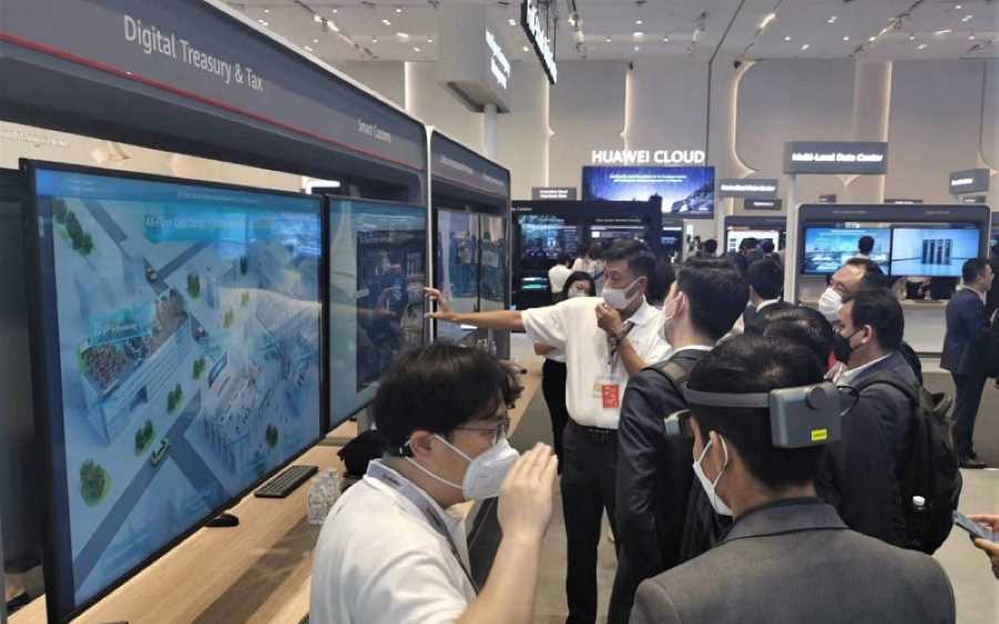 The-Smart-Customs-and-Port-Solutions-Booth-at-Huawei-Connect-2022-LBN-Fill.jpg
