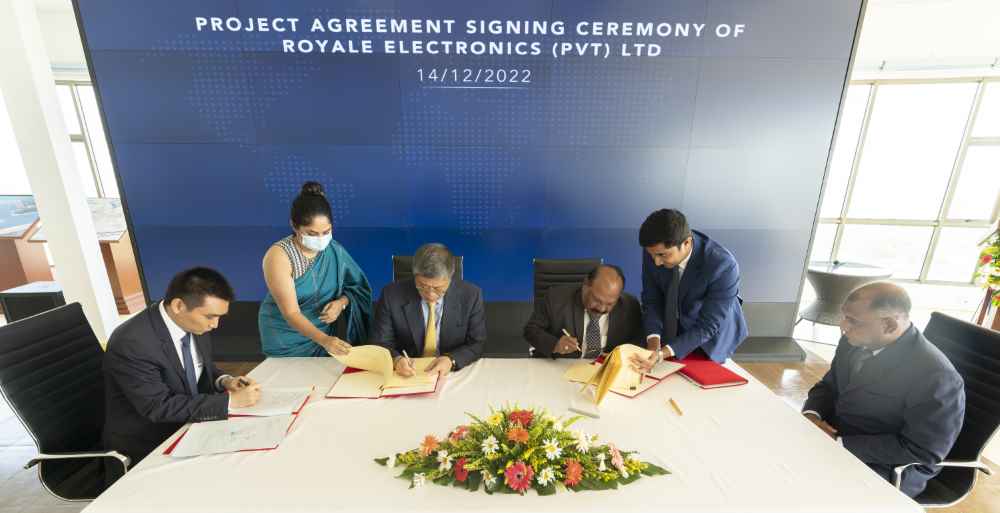 Agreement-Signing-LBN.jpg