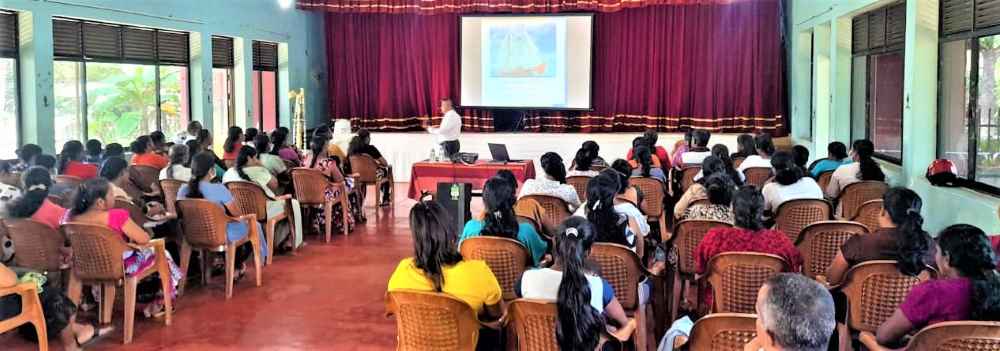 HNB-FINANCE-continues-financial-literacy-workshop-in-Nochchiyagama-LBN.jpeg