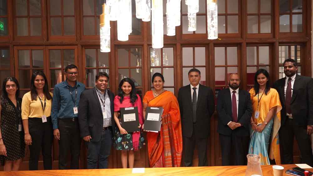 Hatch & HDFC Bank sign MOU, officiating partnership (2) (LBN)