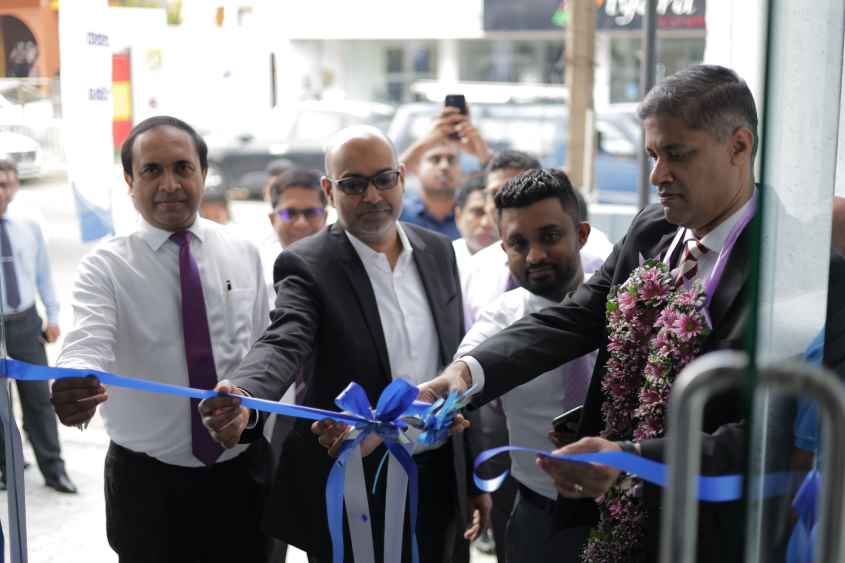 CSE Chairman opens the Panadura Branch (LBN)