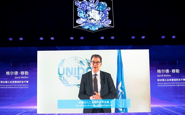 01. Gerd Müller UNIDO Director General highlights the importance of working collaboratively to build a future where AI is a force for good (LBN)