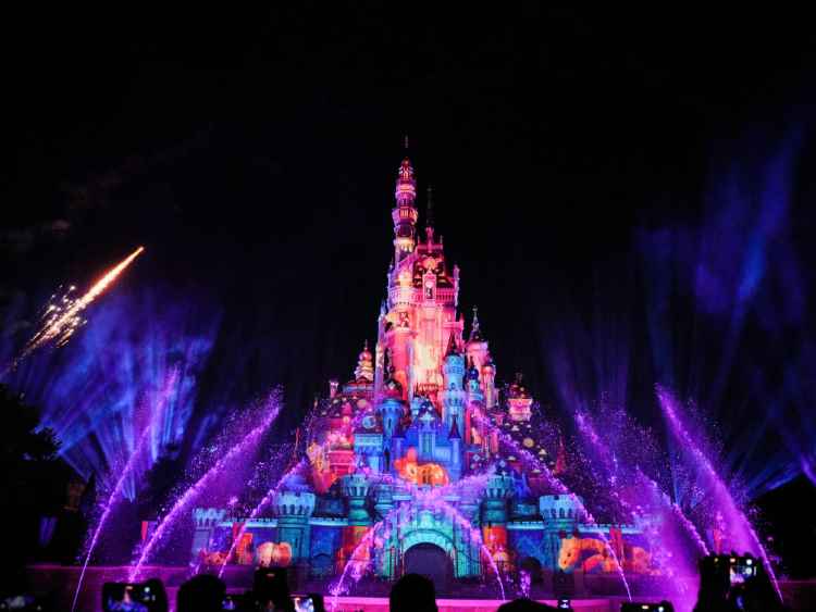 2. “Momentous”, Hong Kong Disneyland’s an all-new nighttime spectacular (LBN)